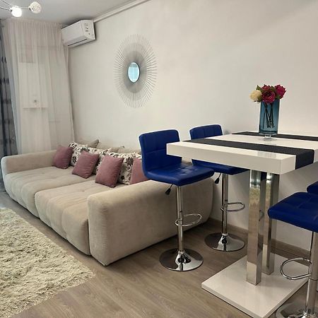 Sea View Luxury Apartament Нэводари Экстерьер фото