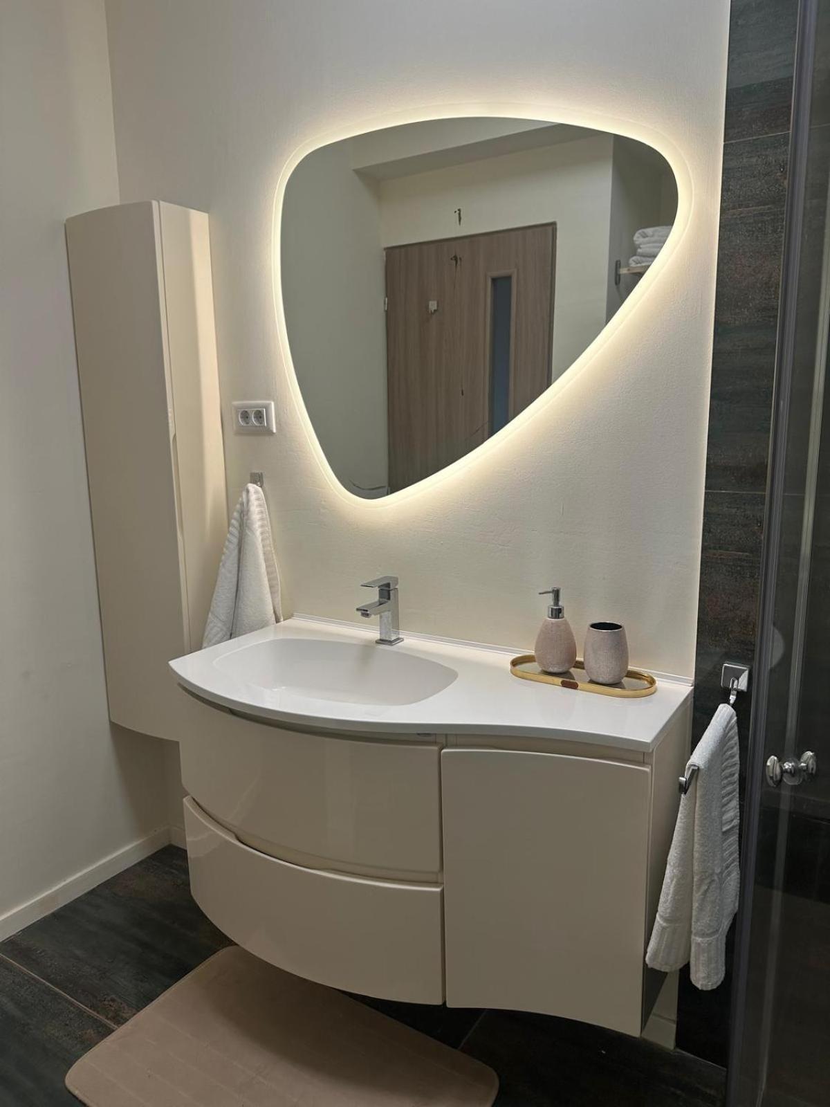 Sea View Luxury Apartament Нэводари Экстерьер фото