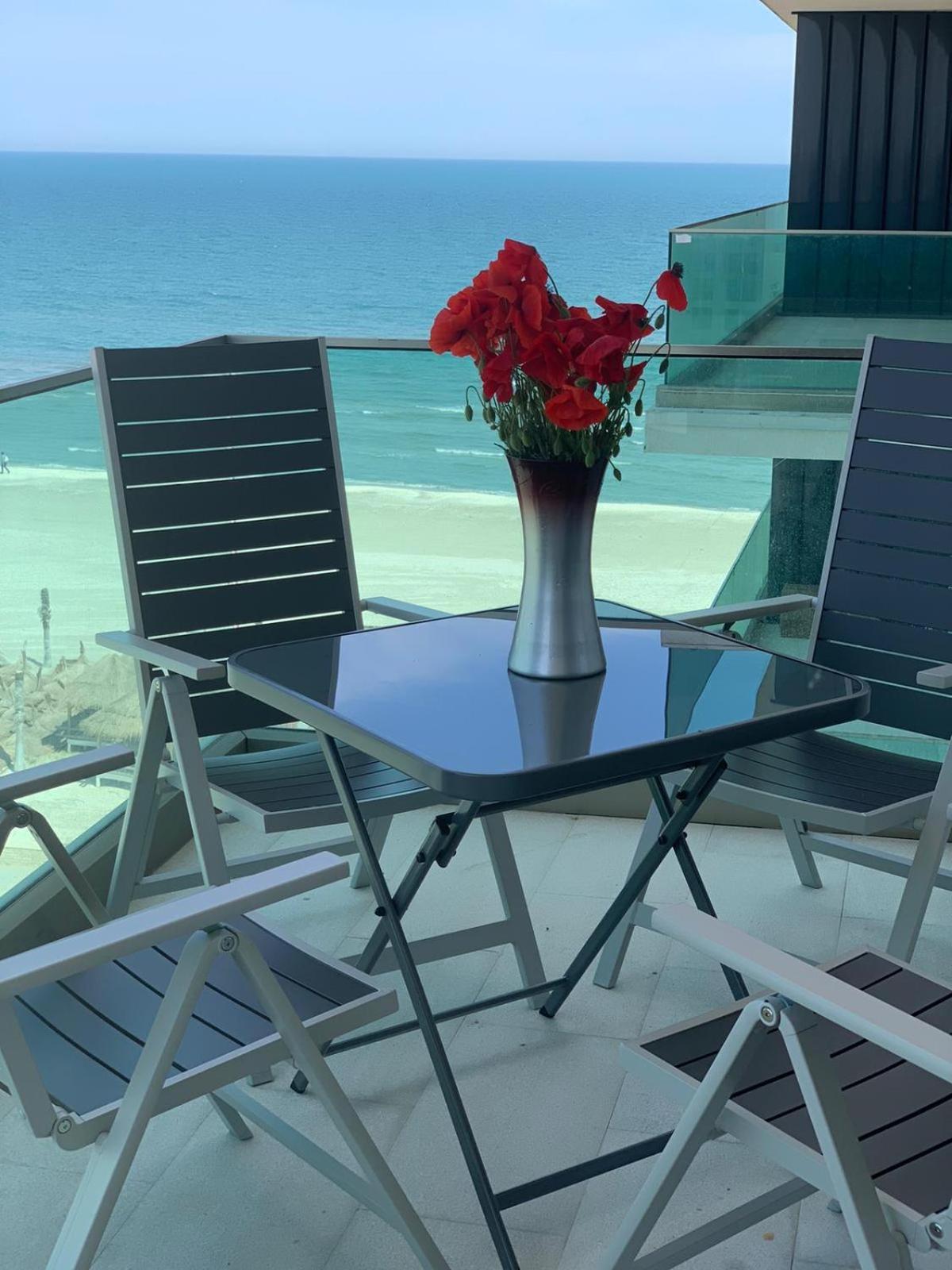 Sea View Luxury Apartament Нэводари Экстерьер фото